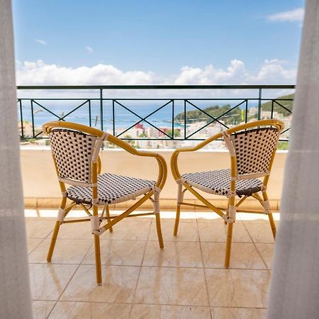 Janakis Apartments Himare Esterno foto