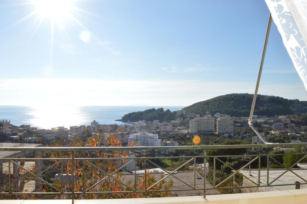 Janakis Apartments Himare Esterno foto