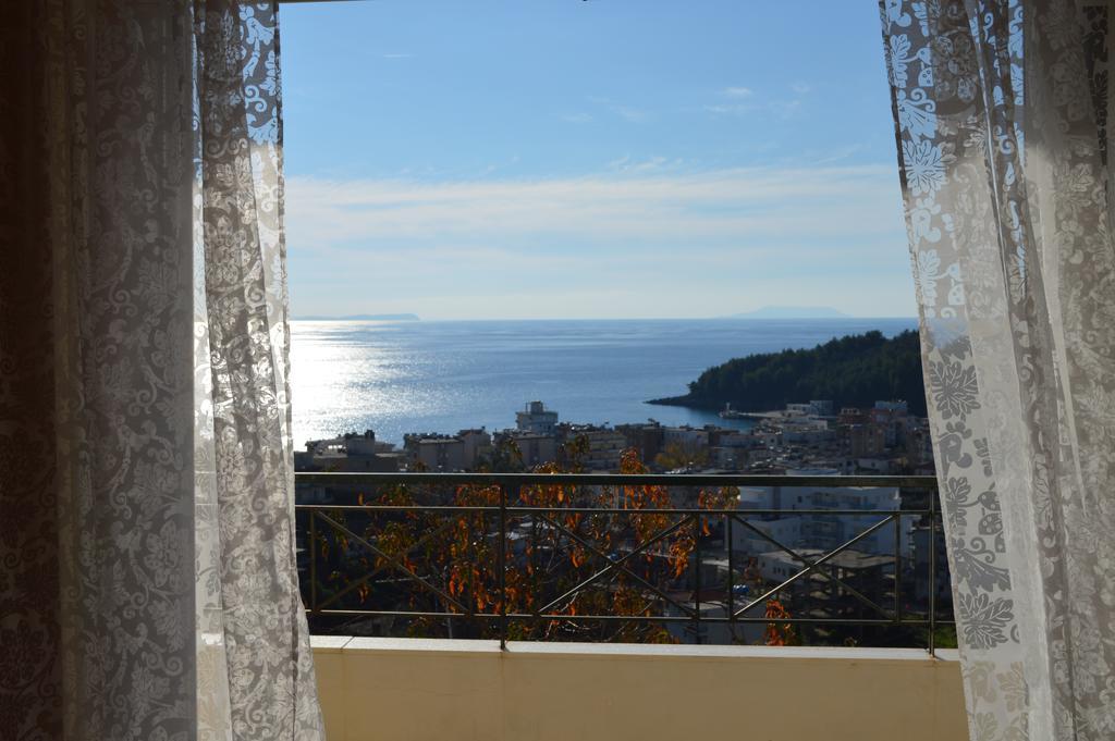 Janakis Apartments Himare Esterno foto